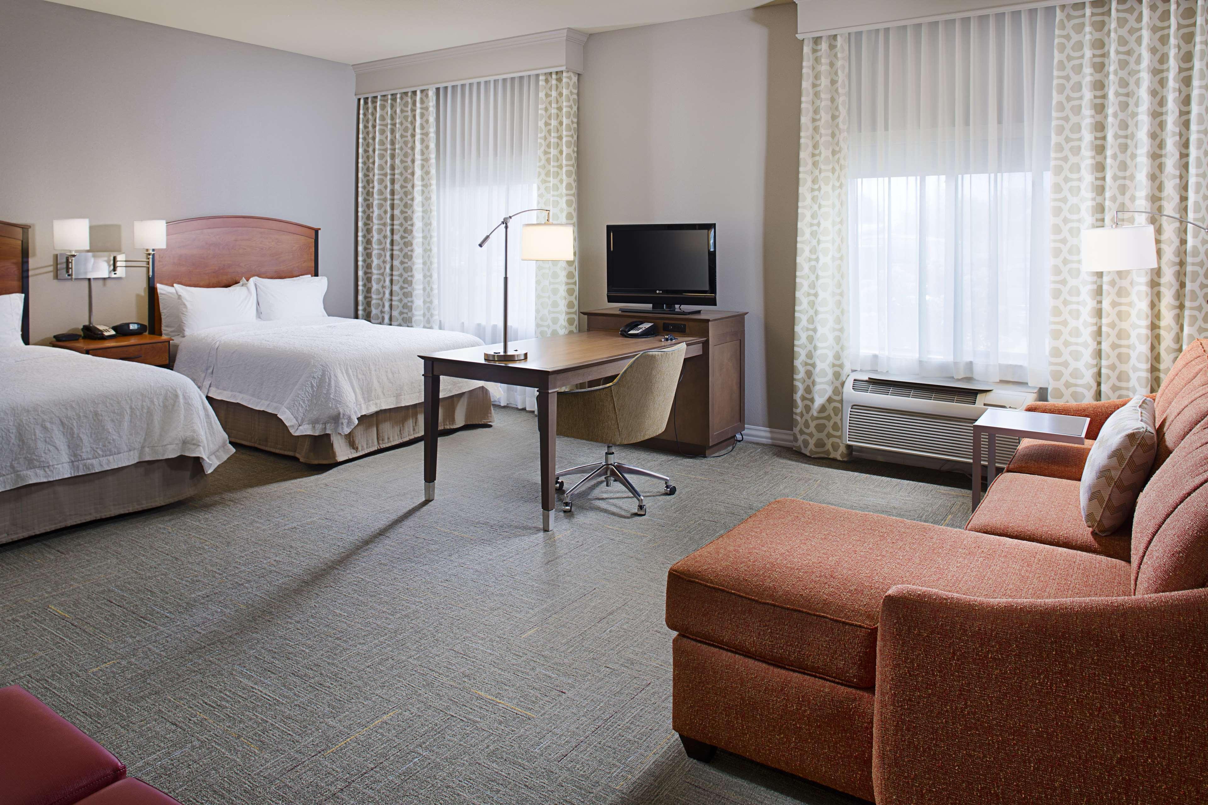 Hampton Inn & Suites Ланкастер Екстер'єр фото