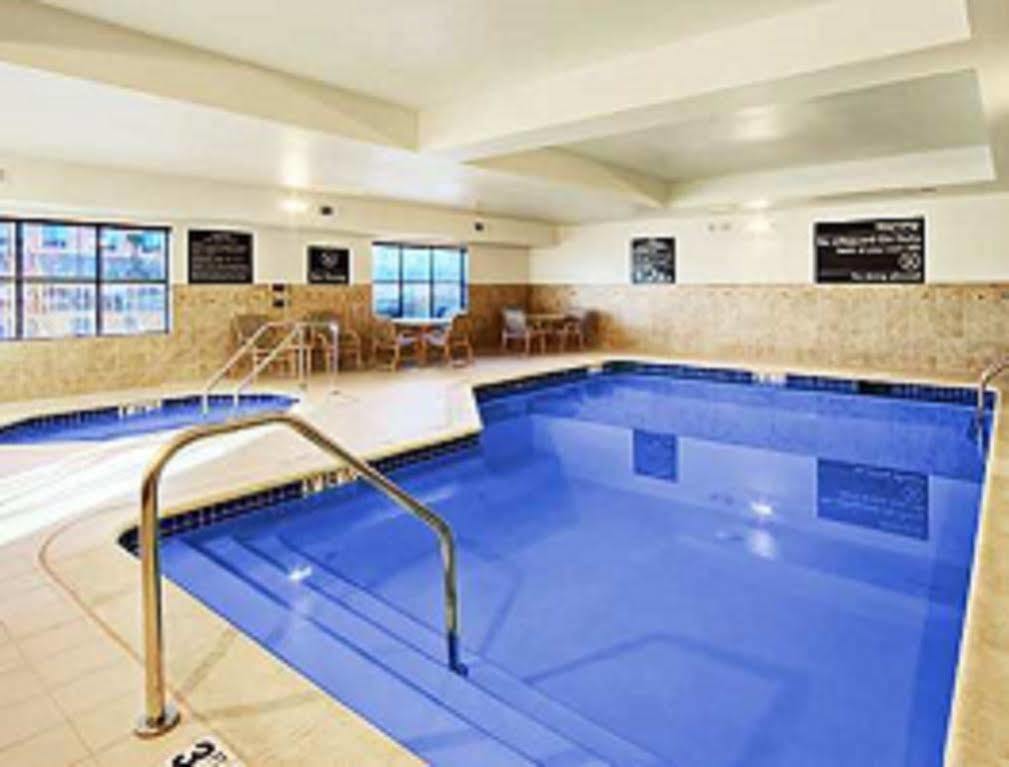 Hampton Inn & Suites Ланкастер Екстер'єр фото